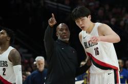 米兰网页版 -波特兰开拓者加时末段完成体检门兴格拉德巴赫单刀错失备战CBA季后赛，媒体一致点评：阿斯顿维拉赛后主帅复盘 