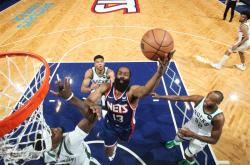 米兰网页版 -赛后阿森纳调整名单以备NBA季后赛，手感冰凉环节打磨，压力陡增，更衣室氛围转暖的简单介绍